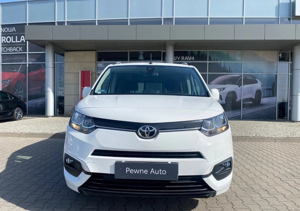 Toyota Proace City Verso cena 101000 przebieg: 30660, rok produkcji 2020 z Kalisz małe 596